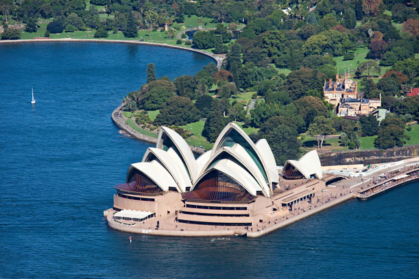 sydney opera house walk