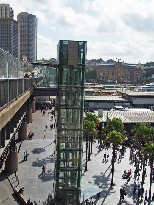 how to get to the Cahill Expressway lookout